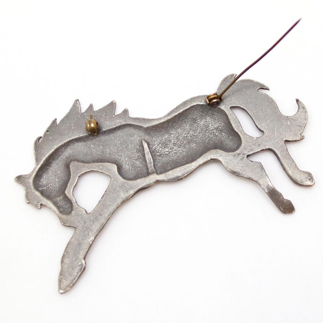 ヴィンテージ ピューター リーピングホースブローチの画像