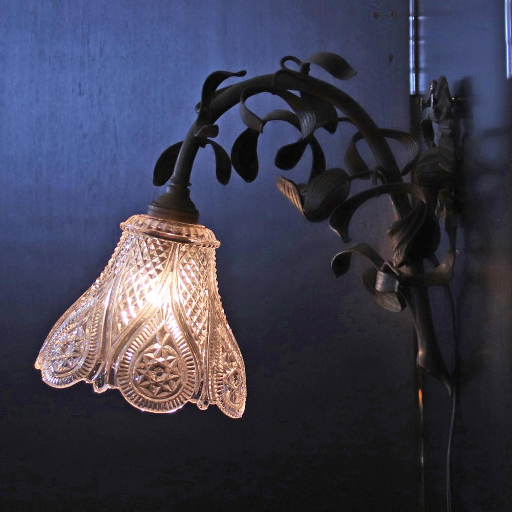 フランス BACCARAT/バカラ パティネイテッドブロンズ ウォールランプの画像