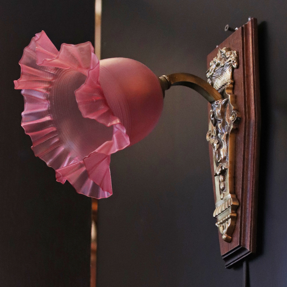 フランス サテンガラスシェード ブロンズ ウォールランプの画像