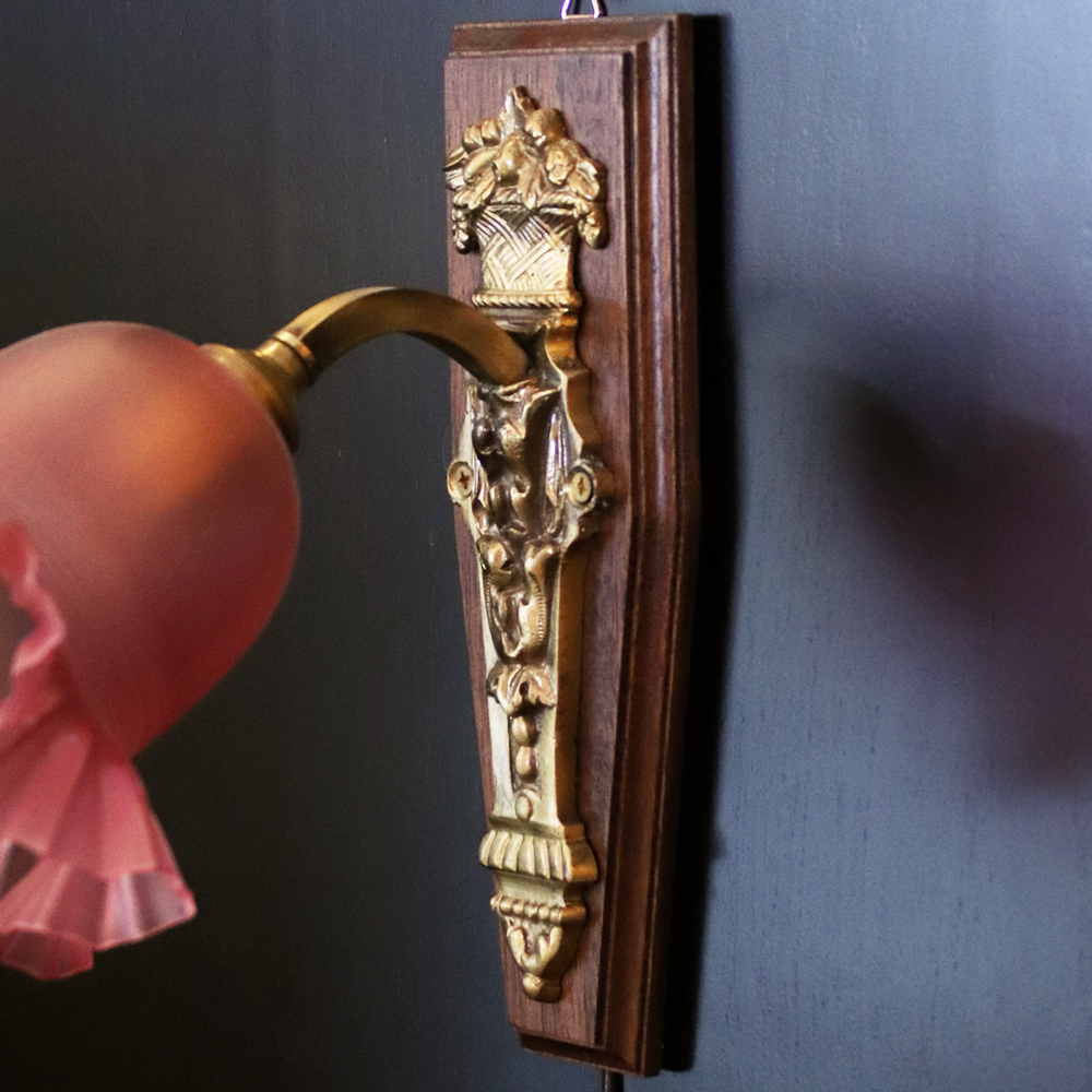 フランス サテンガラスシェード ブロンズ ウォールランプの画像