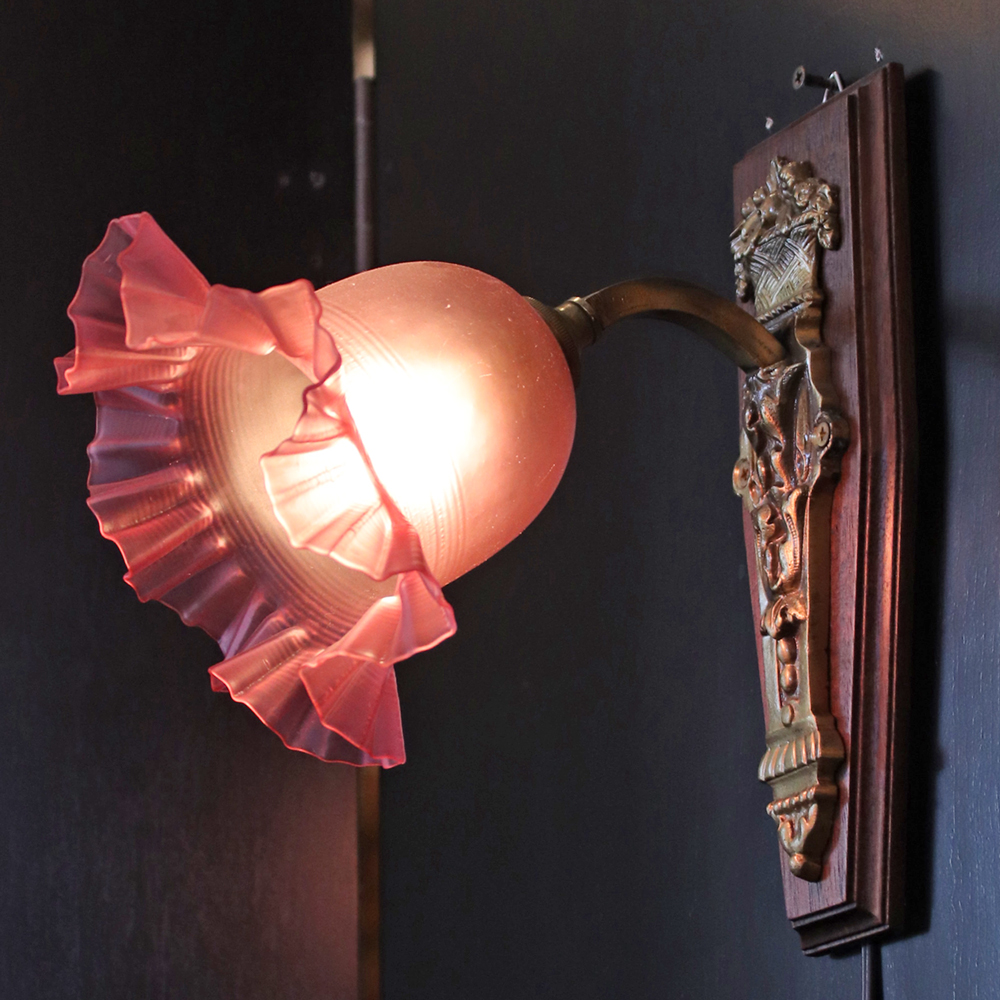 フランス サテンガラスシェード ブロンズ ウォールランプの画像