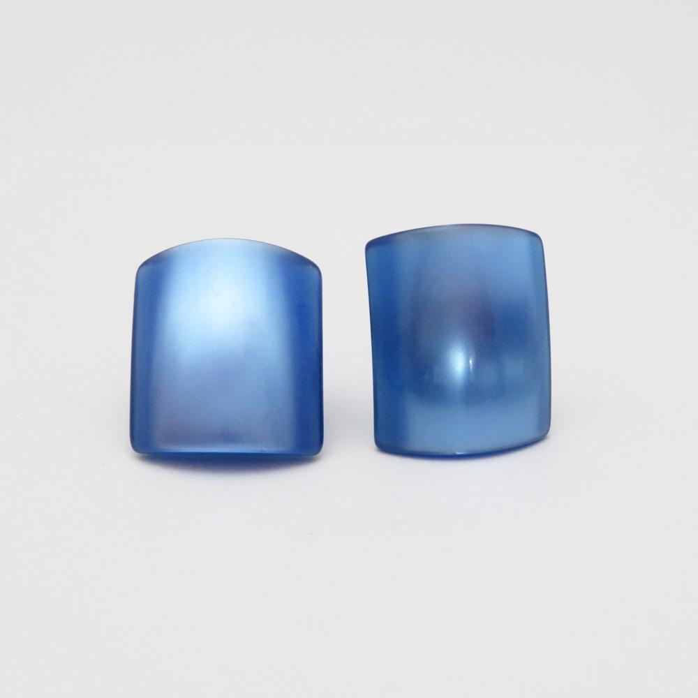 Richelieu ムーングロウ ルーサイト イヤリングの画像