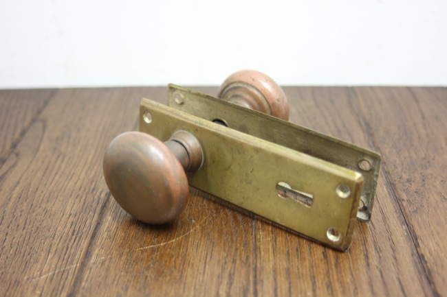 アンティーク ブラス ドアノブの画像