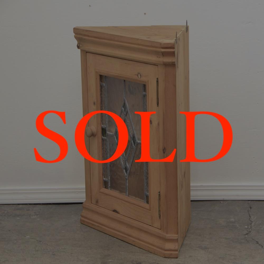 イギリス パイン コーナーキャビネットの画像