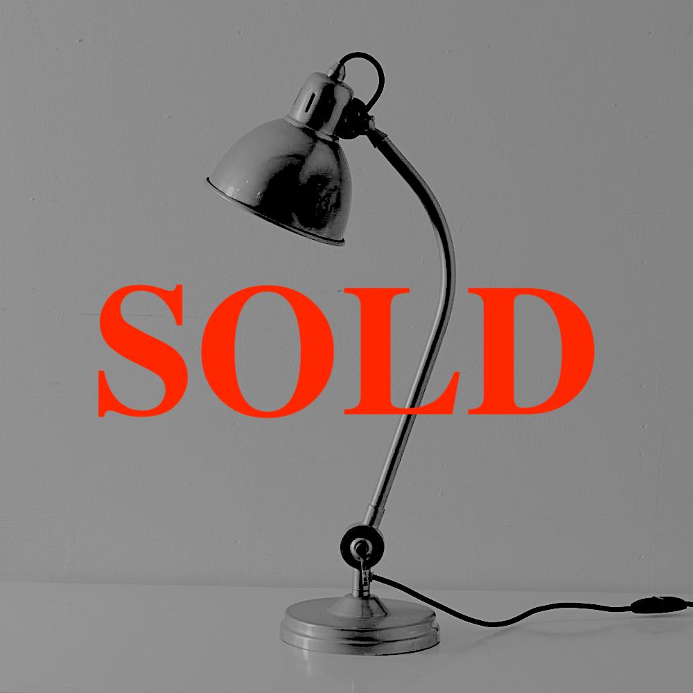 アールデコスタイル テーブルランプの画像