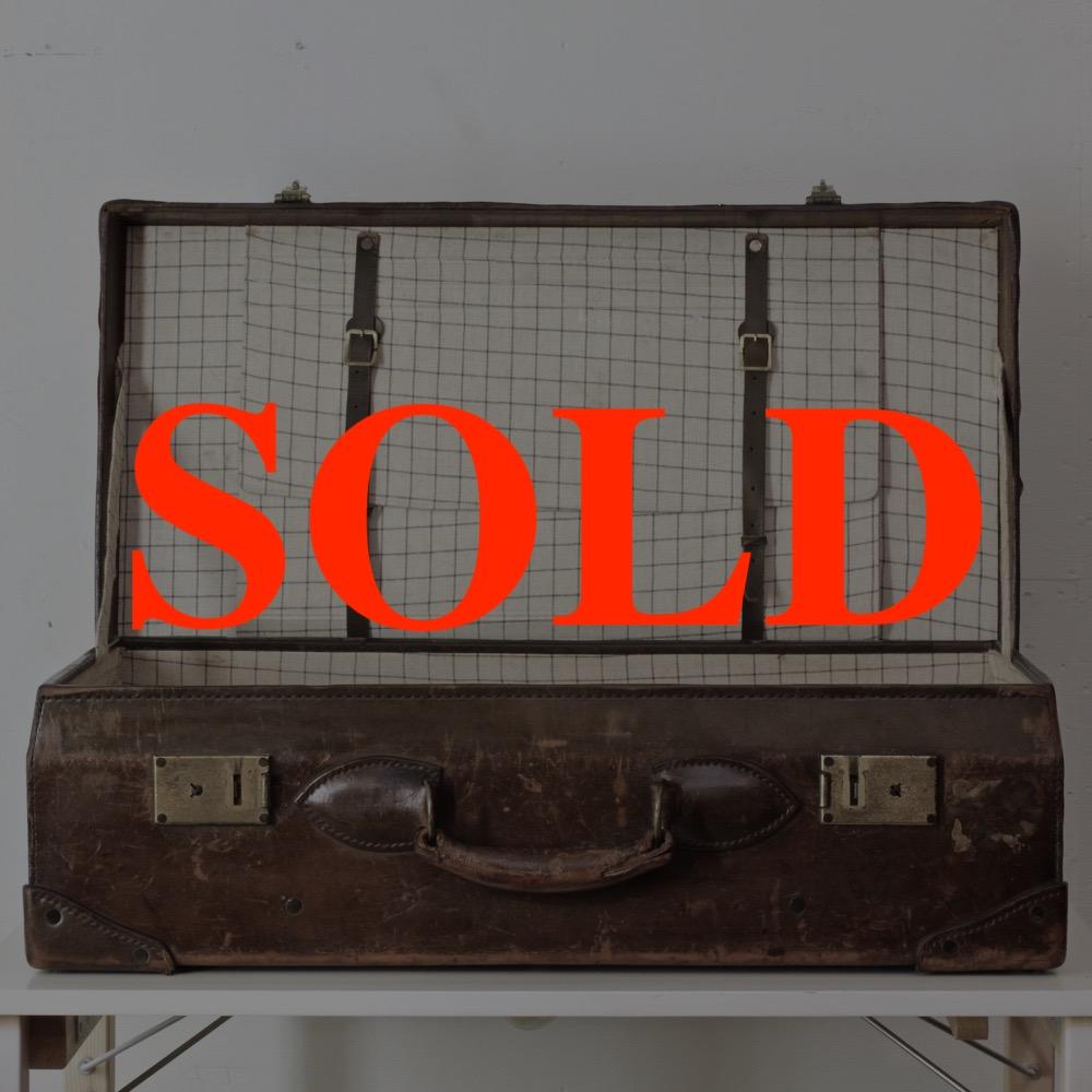 ヴィンテージ レザートランクの画像