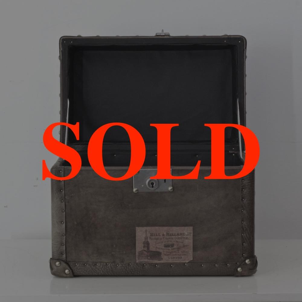 イギリス アンティークスタイル レザートランクの画像