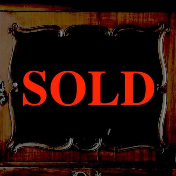 イギリス アンティーク ミュージックキャビネットの画像