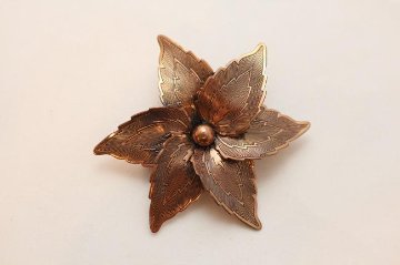 ヴィンテージ コパー フラワーブローチの画像