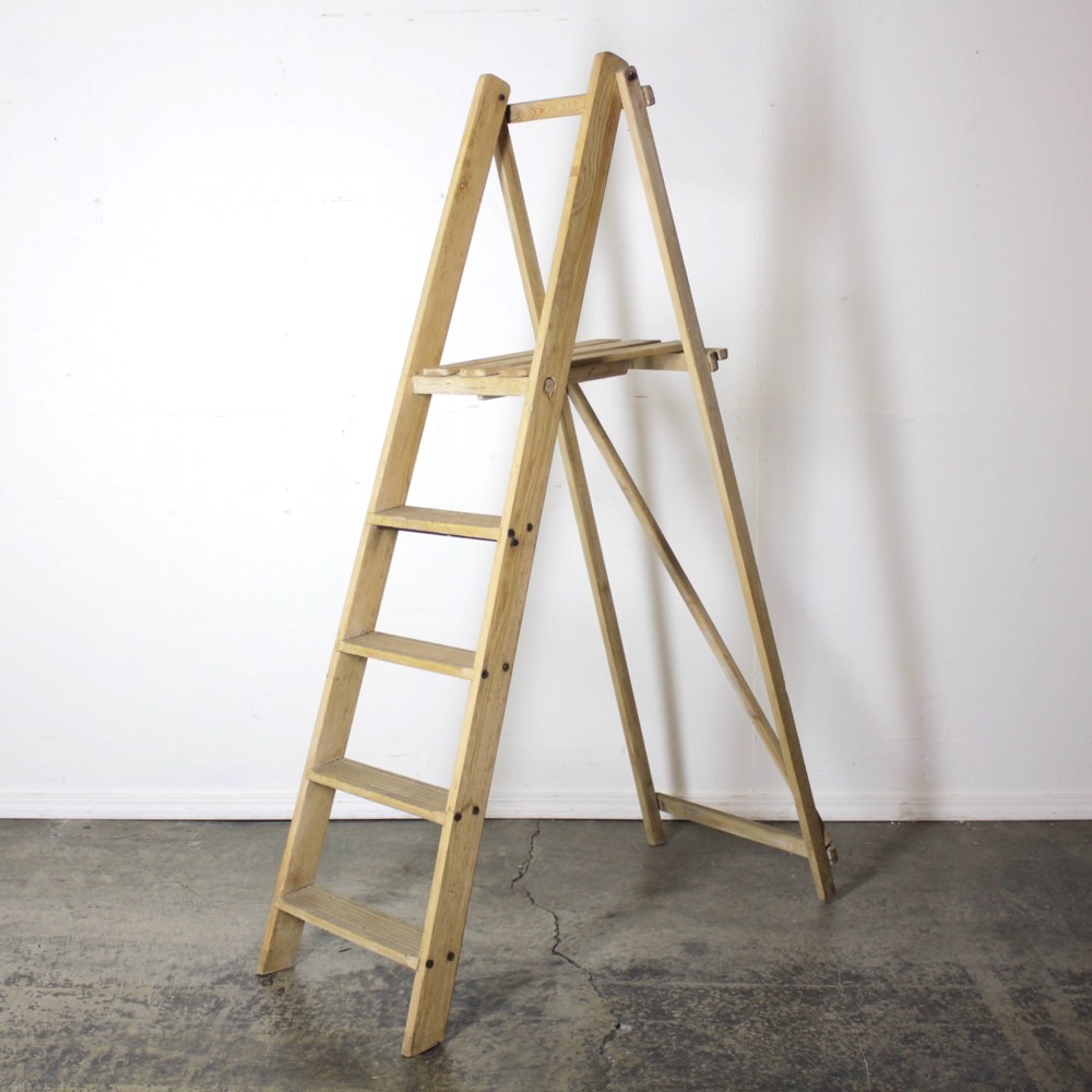 イギリス アンティーク ステップラダーの画像