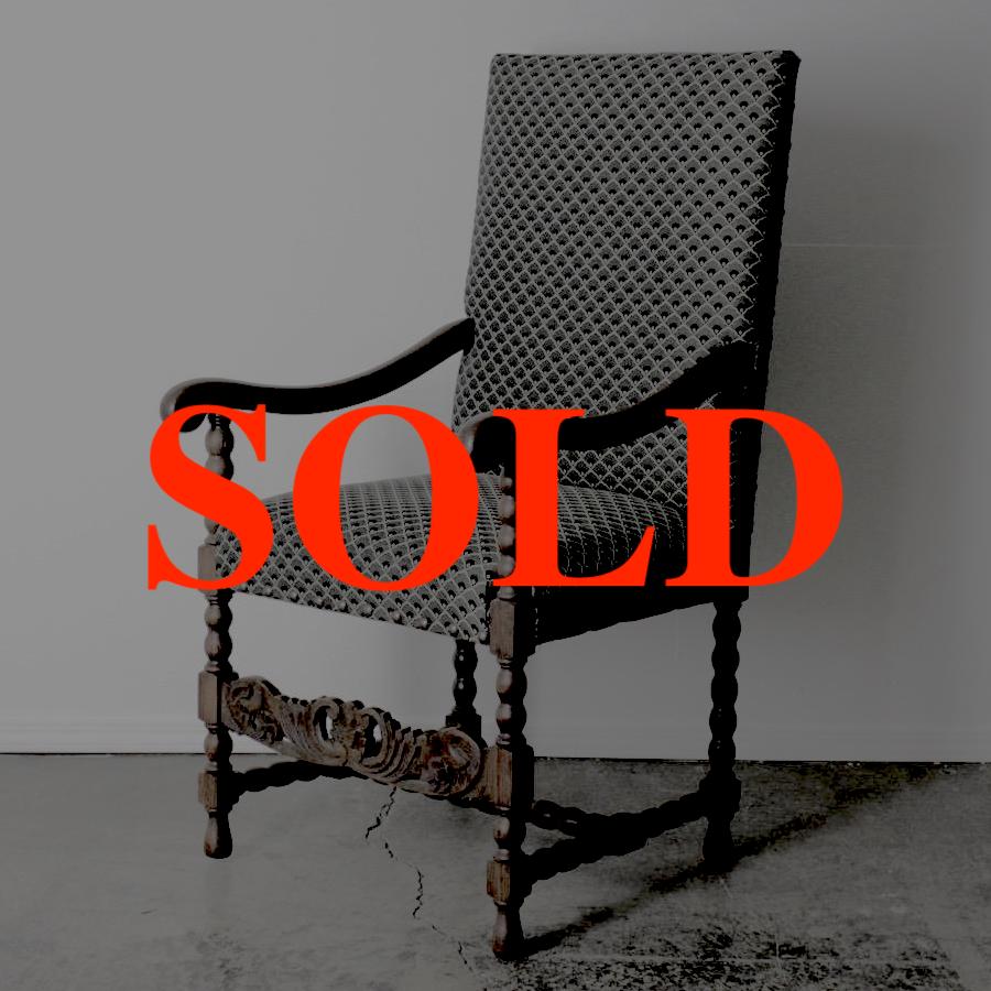 スペイン アンティーク ホールチェアの画像