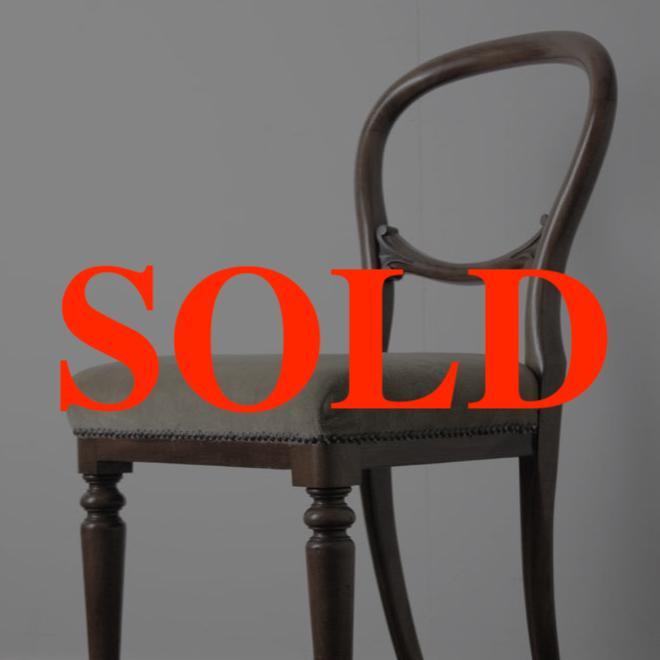 イギリス アンティーク サイドチェアの画像