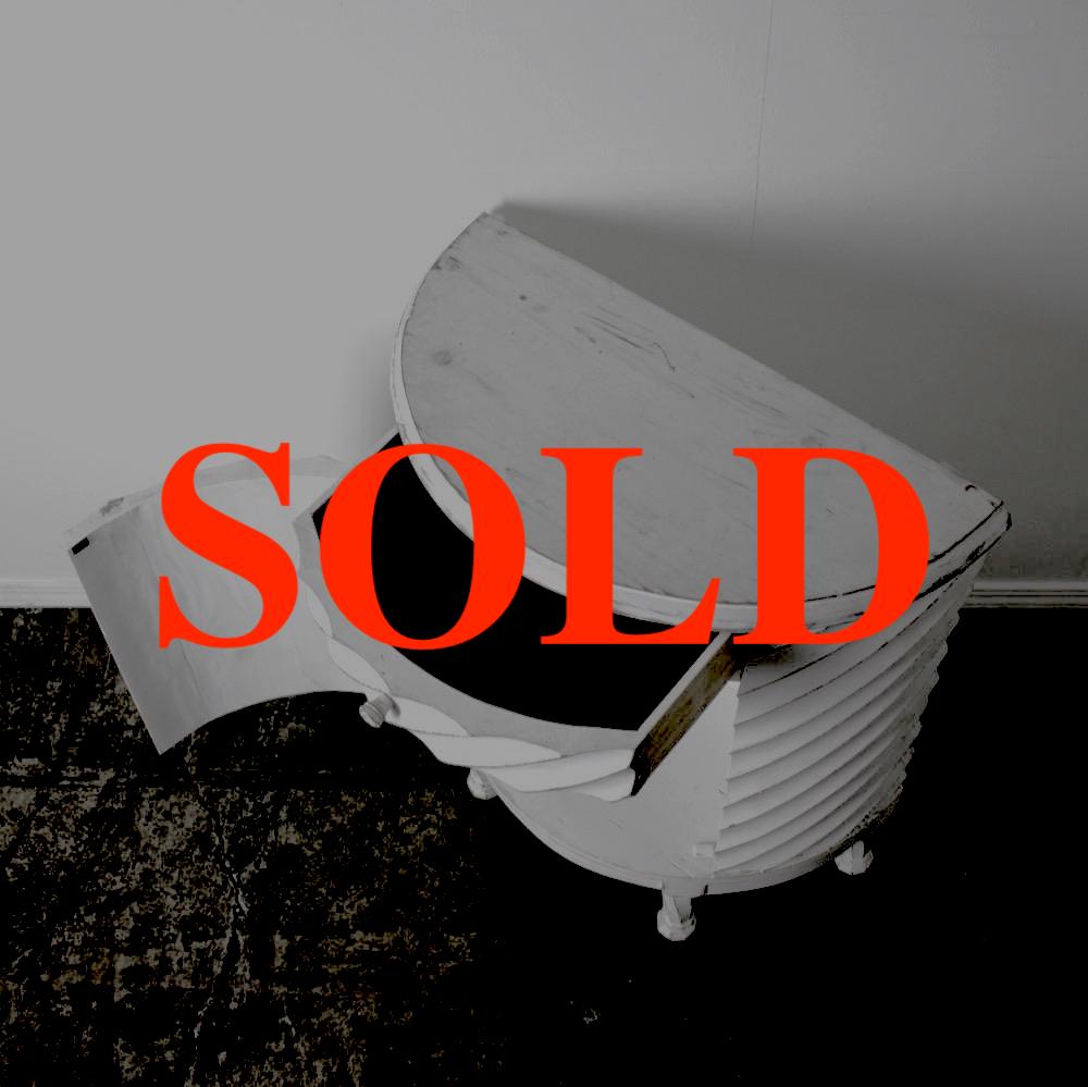 イギリス ヴィンテージ コンソールキャビネットの画像