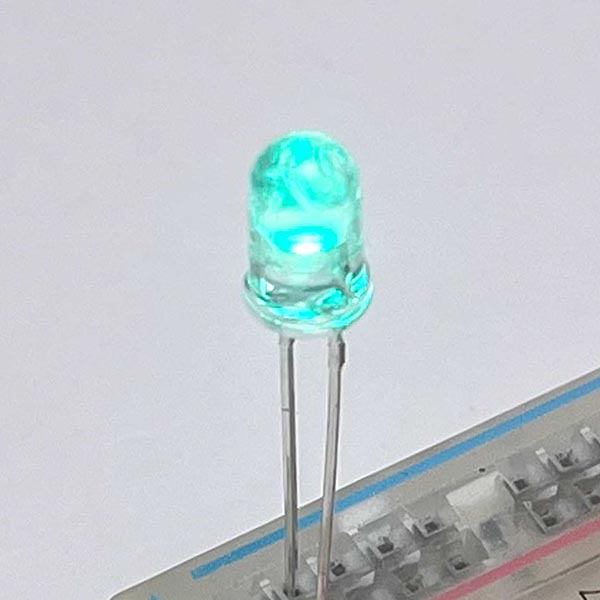 信号機の青色LEDの画像