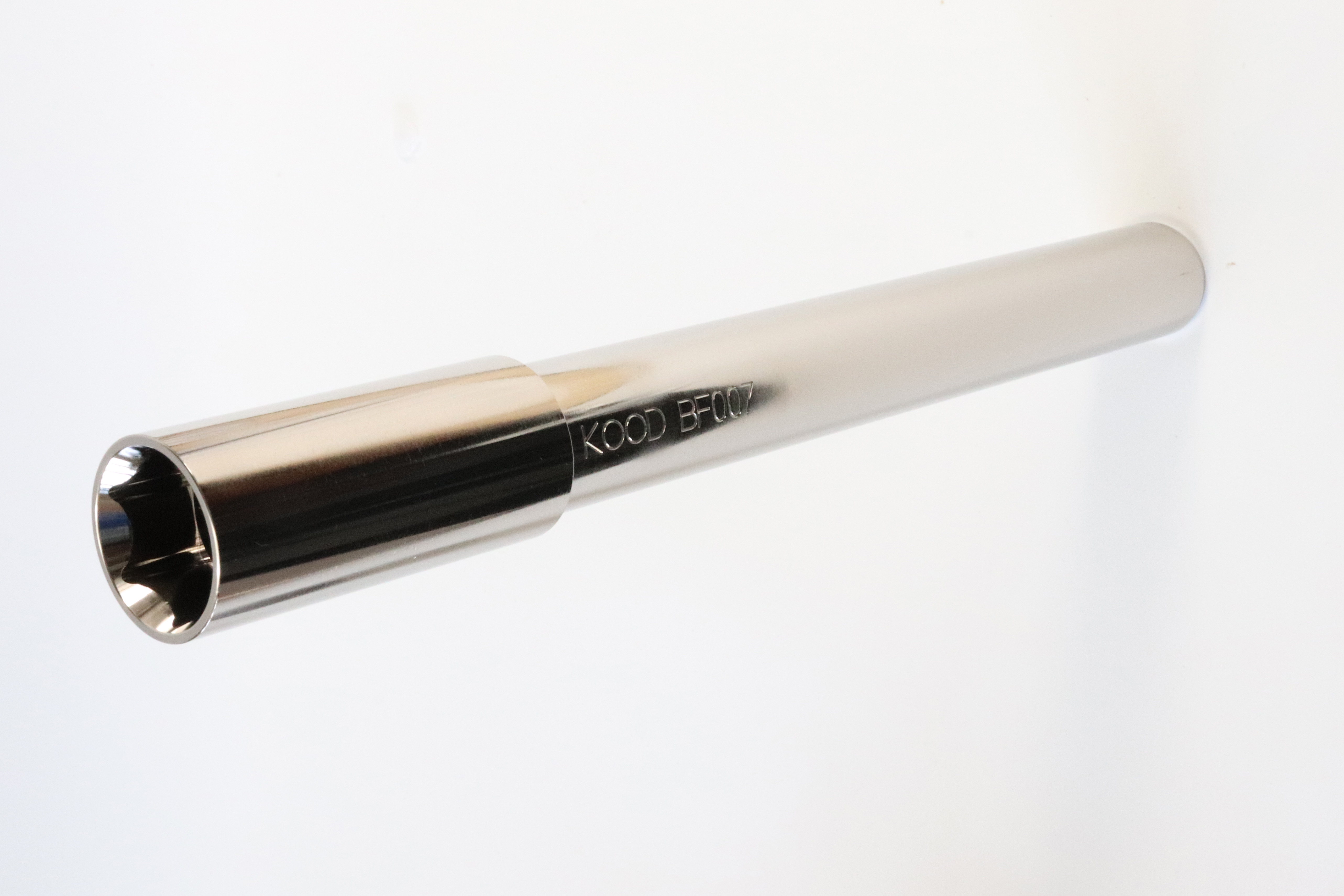 【Ｂ－Ｆ－００７】　ＫＯＯＤ　ＢＭＷ　アクスルシャフト　フロント用の画像