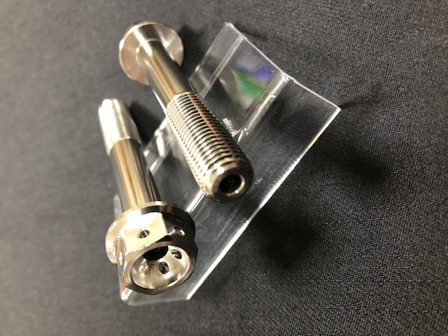 【Ｔ－ＦＣＡ－１】　ＫＯＯＤ　ＴＲＩＵＭＰＨ　ブレーキキャリパーボルト　フロント用の画像