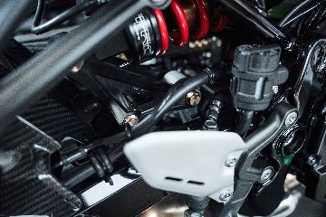 【Ｋ－ＬＰ－０１７B－ＢＫ】ＫＯＯＤ　ＫＡＷＡＳＡＫＩ　リアサス　リンクプレート＆ボルト・ナットセットの画像