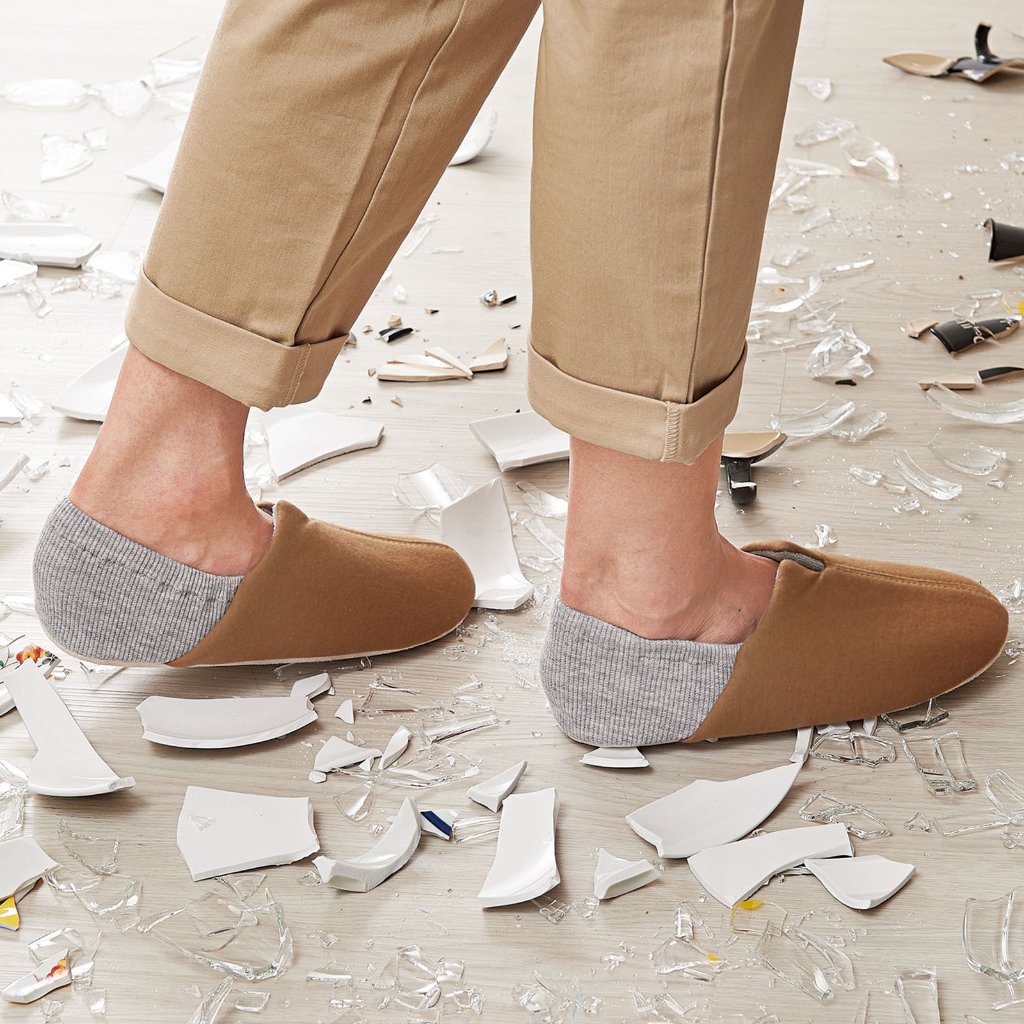 洗える防災スリッパ 足まもりっぱ コジット Mサイズ(ブラウン) Lサイズ(ブラック)の画像