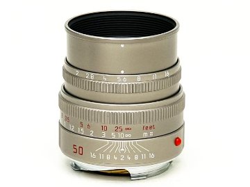 50/2 Summicron−M チタン L#3915126 (made in Germany) ライカＭ用   純正前後キャップ付 フード内蔵　 距離計連動　新品同様の画像