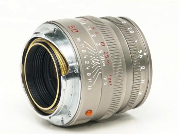 50/2 Summicron−M チタン L#3915126 (made in Germany) ライカＭ用   純正前後キャップ付 フード内蔵　 距離計連動　新品同様の画像