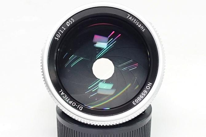 50 /1.1 七工匠 7Artisans (chrome ) ライカＭ用 距離計連動 フランジ、距離計連動調整済み 新品未使用　元箱付の画像