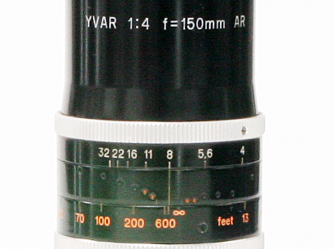150/4 YVAR Nikon F マウント Made in Switzerland マクロスイターで有名な会社の望遠レンズ  丸々の真円絞り 手動絞り　僅か250gの軽量 フード付き　ボデーは別売の画像