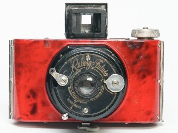 手のひらサイズのベストカメラ Rareモノ Ruberg "Futuro" Cameras ベスト Germany 　 Rodenstock-Periskop 　RED画像