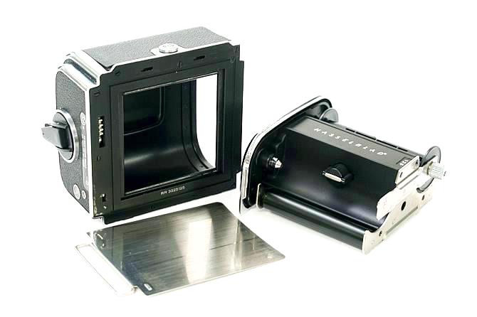 Hasselblad 503CX ☆80/2.8 Planar T* (CFレンズ) A-12マガジン アキュートマット焦点板 ラピットクランク ネックストラップ  日本語使用説明書付　98% 超美品画像