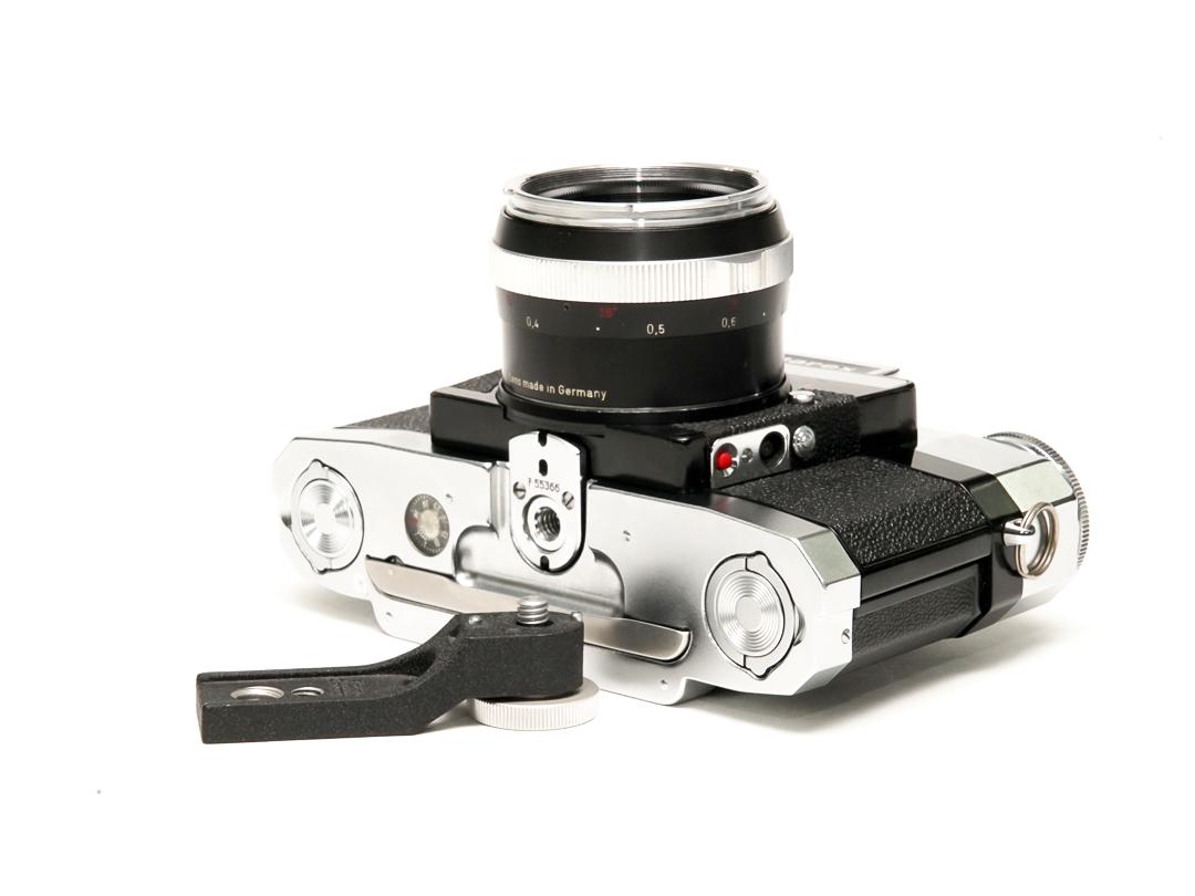 Contarex & Contaflex 交換マガジン(チェンジャブルマガジン) 使用時の三脚アダプター Zeiss Ikonの画像