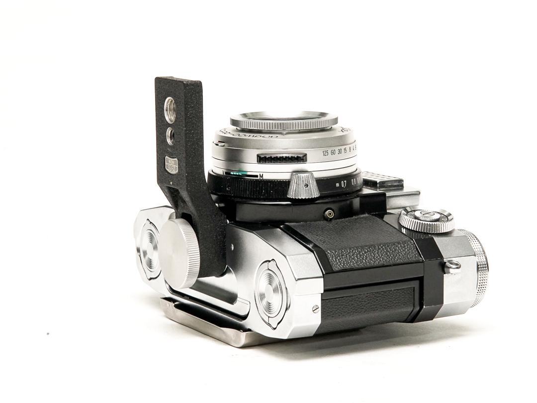Contarex & Contaflex 交換マガジン(チェンジャブルマガジン) 使用時の三脚アダプター Zeiss Ikonの画像
