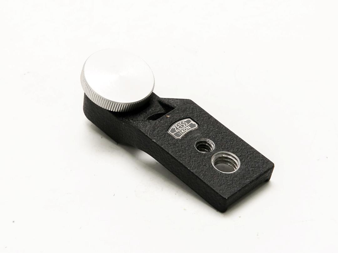 Contarex & Contaflex 交換マガジン(チェンジャブルマガジン) 使用時の三脚アダプター Zeiss Ikonの画像