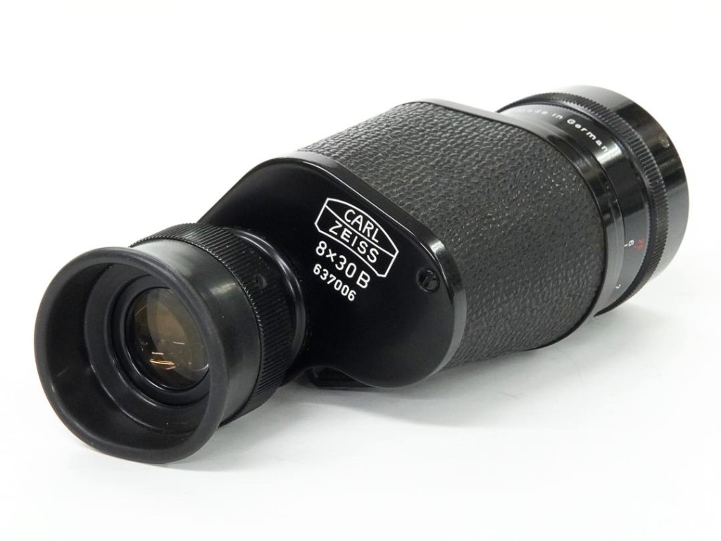 8×30B 単眼鏡と (2型)  明るく,目が疲れ難い 、Contaflexの50mm F2.8 Tessarには直接ネジ込が可能です。の画像