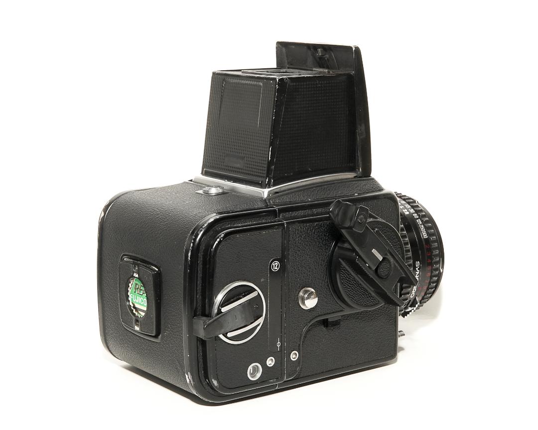 Hasselblad 500C/M 黒 ,  80/2.8 Planar T☆ (Cレンズ ) M-12マガジン スタンダード焦点板 ネックストラップ付 日本語使用説明書付(コピー)  N様 商談中の画像