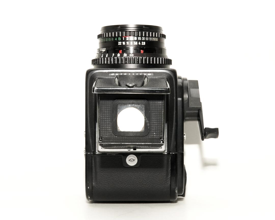 Hasselblad 500C/M 黒 ,  80/2.8 Planar T☆ (Cレンズ ) M-12マガジン スタンダード焦点板 ネックストラップ付 日本語使用説明書付(コピー)  N様 商談中の画像