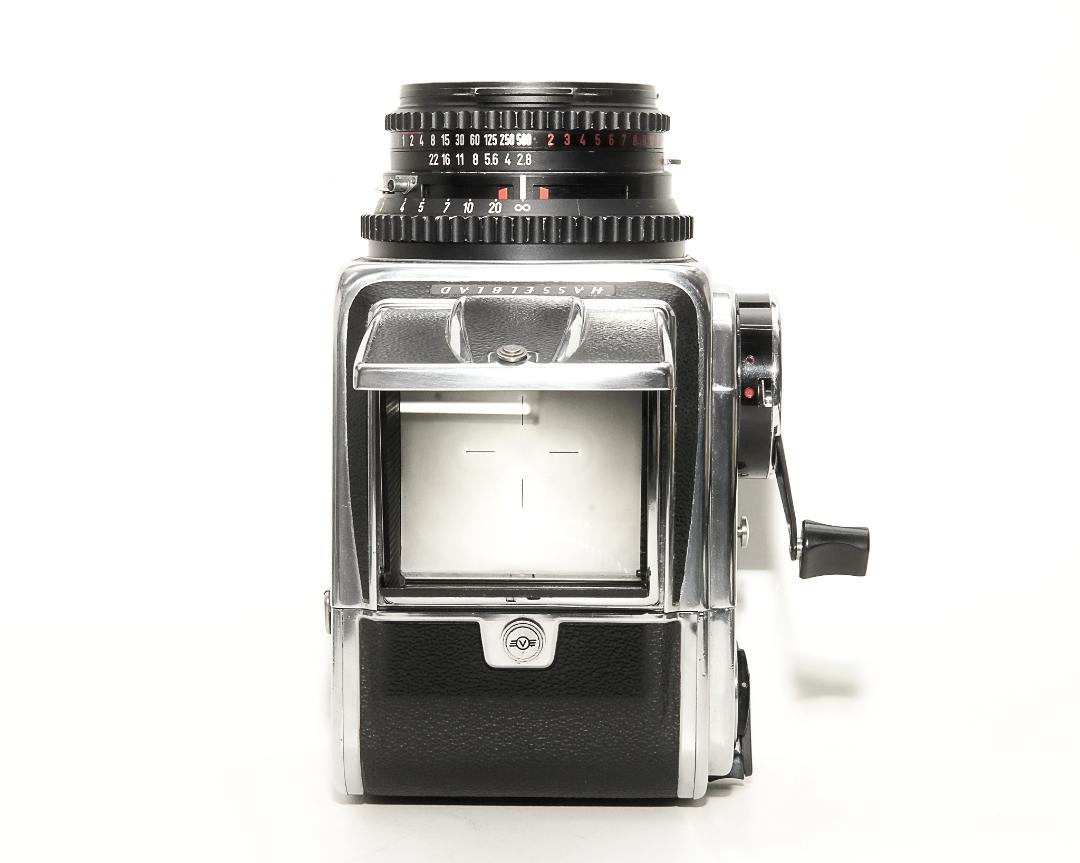 Hasselblad 500C/M  ,  80/2.8 Planar T☆ (Cレンズ ) M-12マガジン スタンダード焦点板 ネックストラップ付 日本語使用説明書付(コピー) の画像