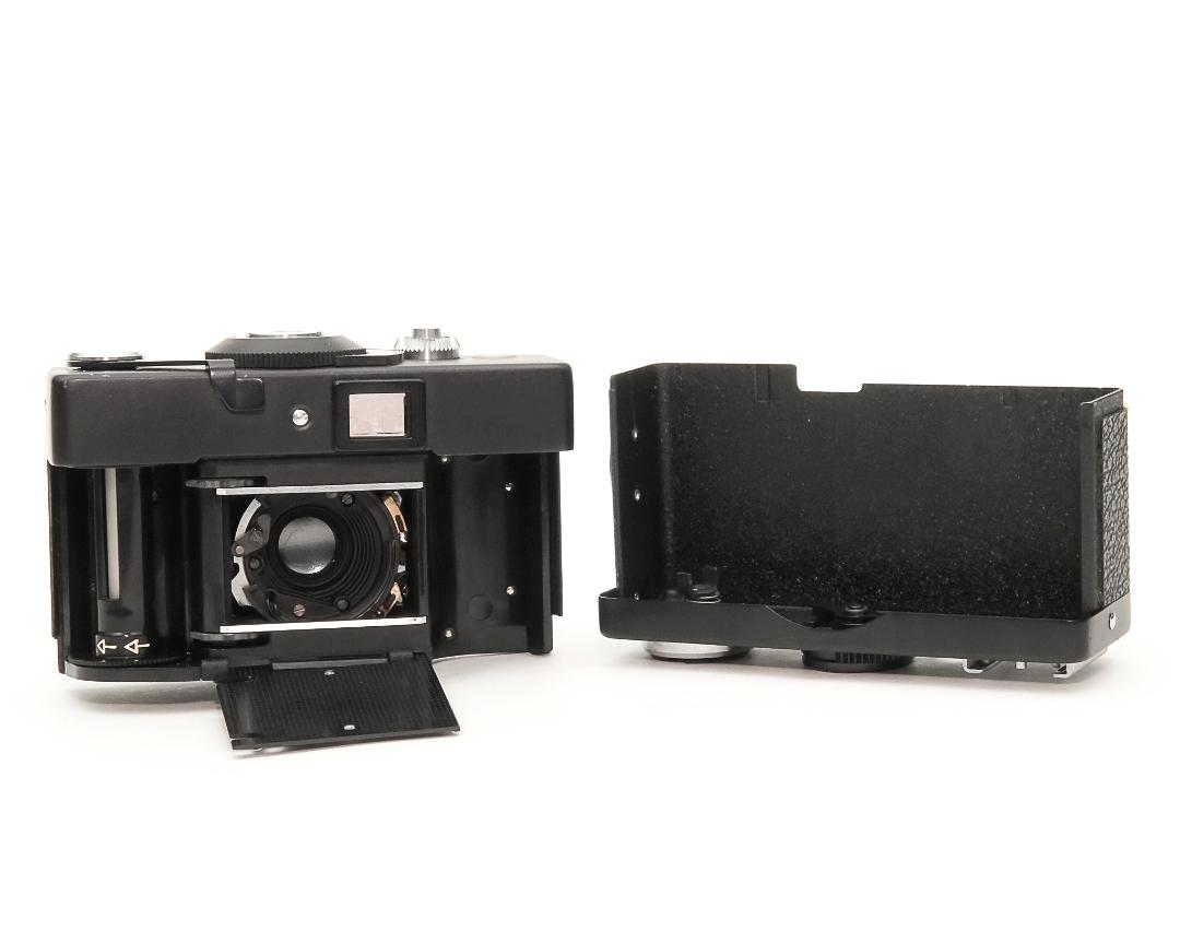 Rollei 35 LED (黒) Singapore製, 40/3.5 Triotar (沈銅式) の画像