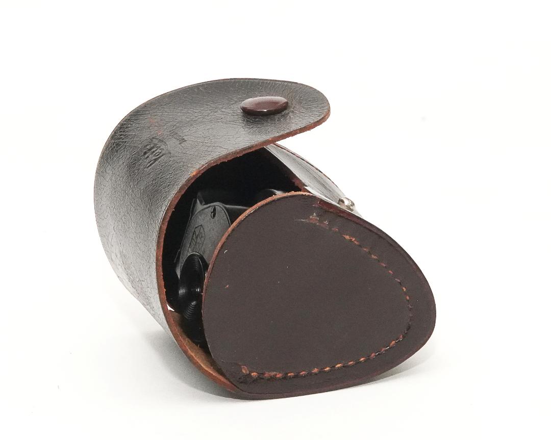 Leica タ－レットファインダー (正像) 35.50.73.90.135ﾐﾘ、 ELEITZ WETZLAR Germany 専用本革ケース付の画像