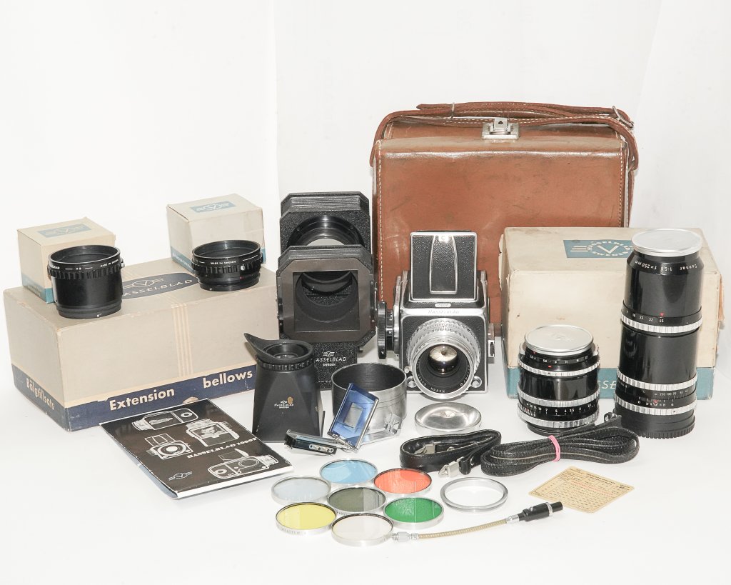 Hasselblad 1000F カメラ フォーカルプレンシャッター付 (B～1/1000) 80/2.8 Tessar 付 (Carl Zeiss) 12枚撮りマガジン ウェストレベルファインダー付の画像