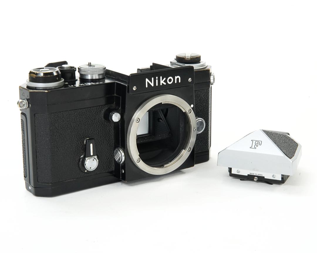 Nikon F アイレベルファインダー付 最終型の「ニューF」アポロ