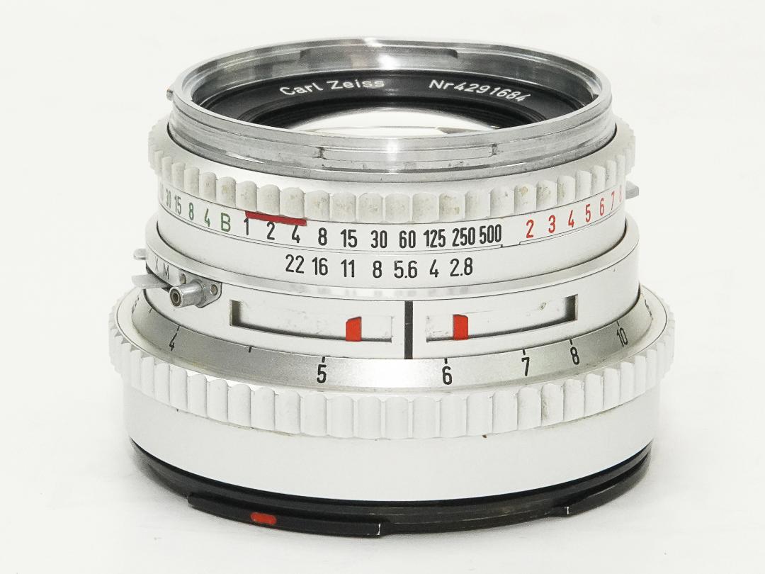 Hasselblad 500C  80/2.8 Planar (Cレンズ ) M-12マガジン スタンダード焦点板 ネックストラップ付 日本語使用説明書付(コピー)の画像