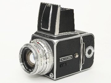 Hasselblad 500C  80/2.8 Planar (Cレンズ ) M-12マガジン スタンダード焦点板 ネックストラップ付 日本語使用説明書付(コピー)の画像