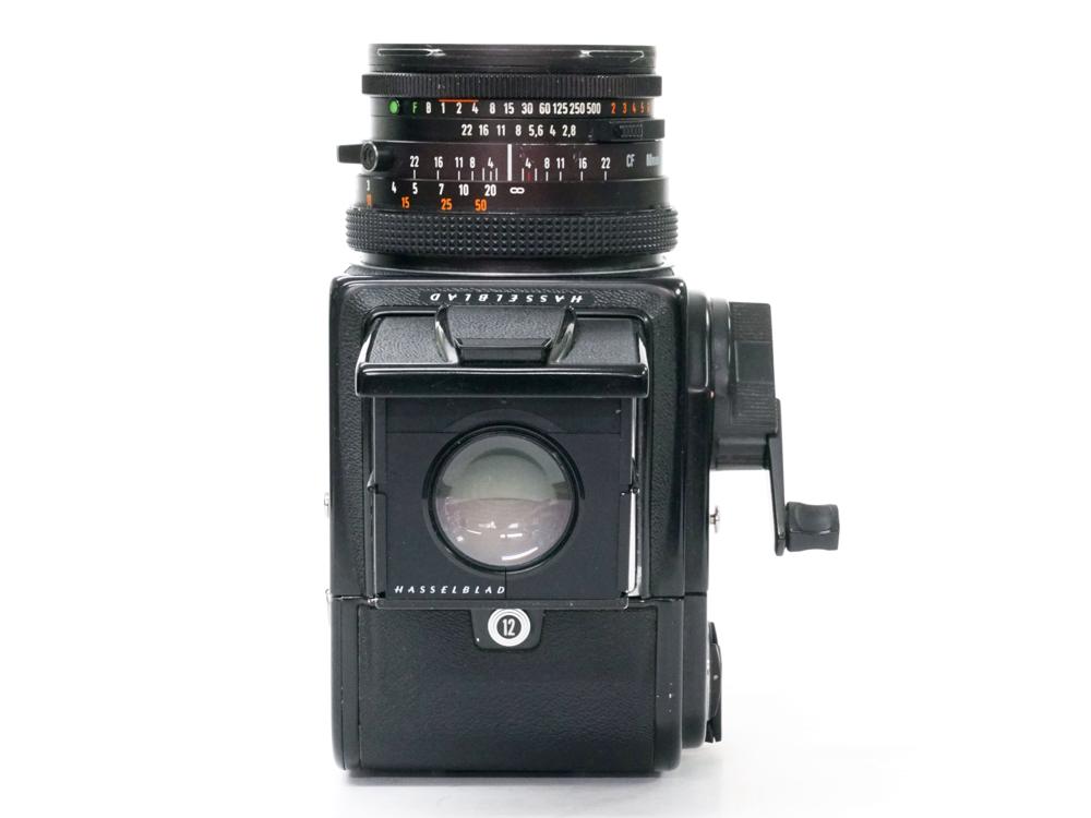  Hasselblad 500C/M black  80/2.8 Planar T* (CFレンズ) A-12マガジン スタンダード焦点板 ネックストラップ付 日本語使用説明書付の画像