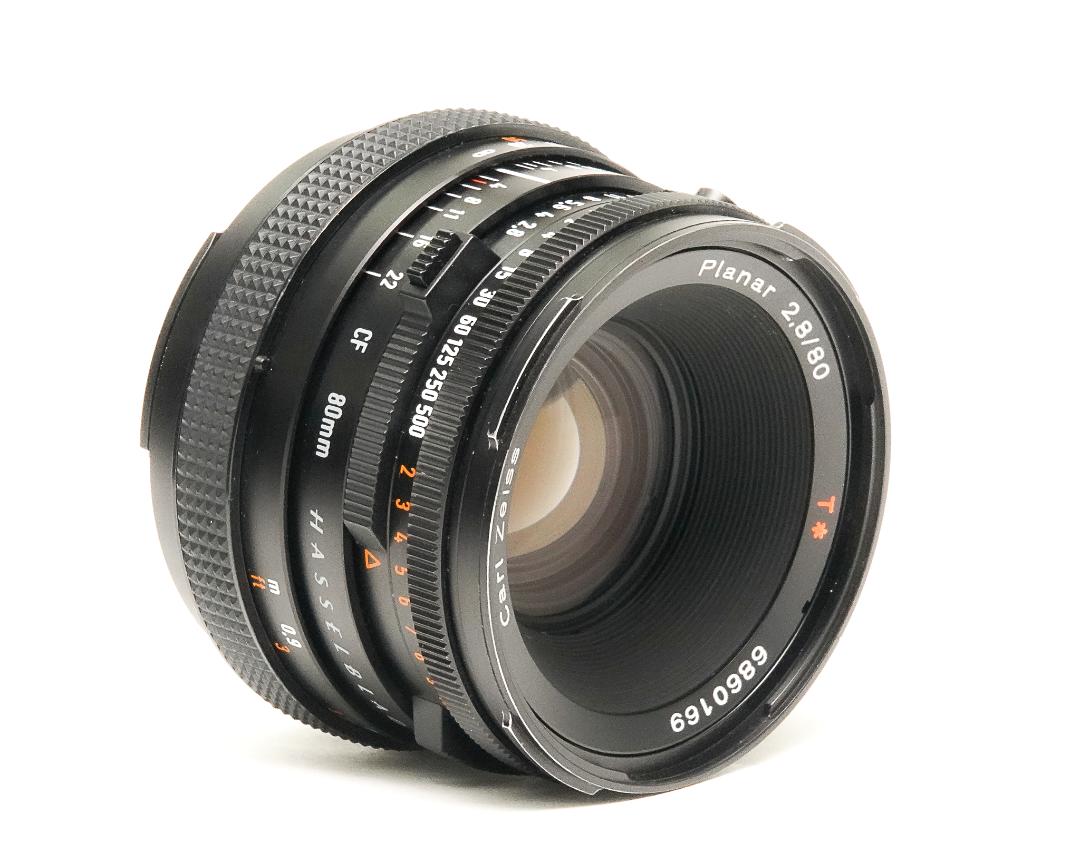  Hasselblad 500C/M black  80/2.8 Planar T* (CFレンズ) A-12マガジン スタンダード焦点板 ネックストラップ付 日本語使用説明書付 の画像