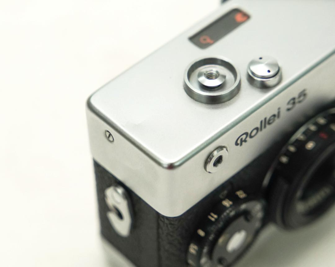Rollei 35 (白) Singapore 製 40/3.5 Carl Zeissテッサー(沈銅式) 352gの画像
