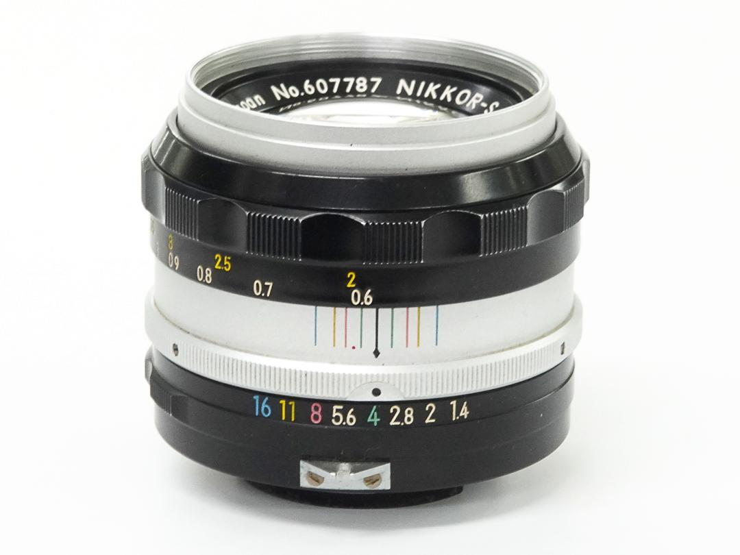50mm f/1.4  NIKKOR - S Auto UVフィルター, 純正フード, 前後キャップ付の画像