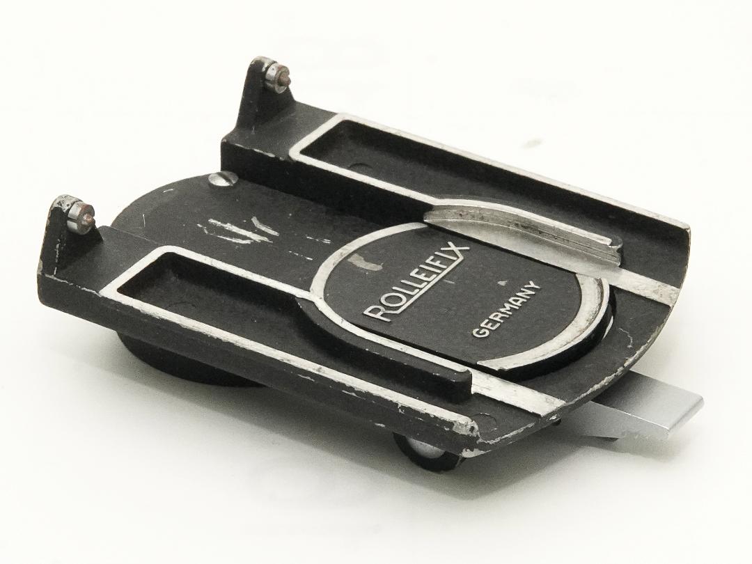 クイック三脚取付金具 Rollei 2眼レフ用 の画像