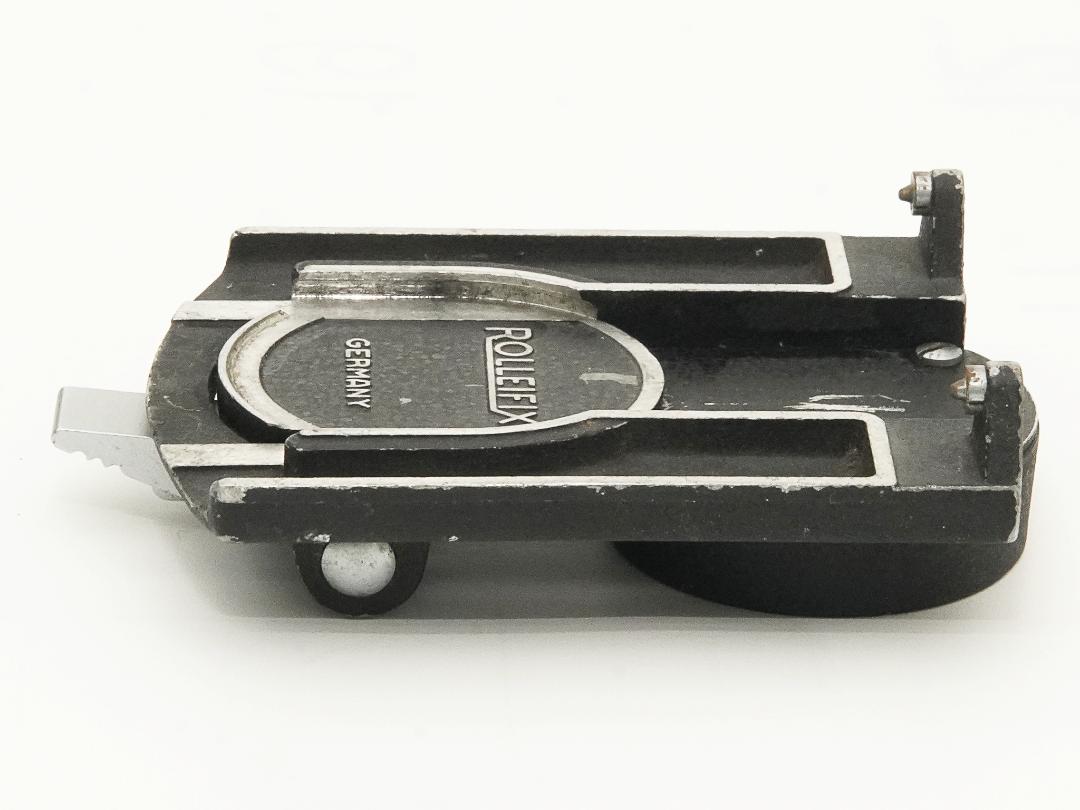 クイック三脚取付金具 Rollei 2眼レフ用 の画像
