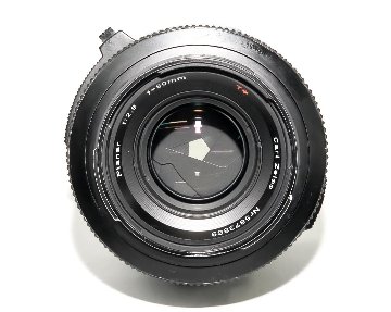  Hasselblad 2000FCM、 80/2.8 Planar T☆、 Fレンズ付、A12 6×6マガジン1ケ、  シャッタースピードが1/2000秒迄 ! ! ! 。の画像