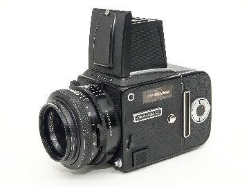  Hasselblad 2000FCM、 80/2.8 Planar T☆、 Fレンズ付、A12 6×6マガジン1ケ、  シャッタースピードが1/2000秒迄 ! ! ! 。の画像