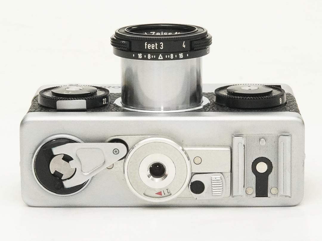 Rollei 35 (白) Germany 製 40/3.5 Carl ZeissTessar (沈銅式) 372g の画像